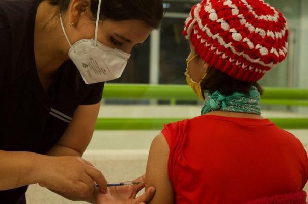 Inicia vacunación antiCovid a menores con comorbilidades en CDMX