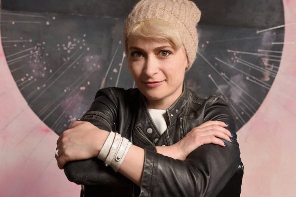 Revelan que arma disparada por Baldwin tenía otras balas reales