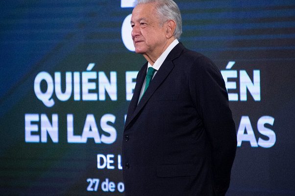 AMLO asegura que la UNAM fue puesta al servicio del régimen y debe reformarse