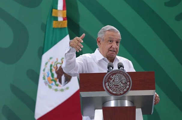 AMLO celebra que se cumplió con vacunación a todos los adultos