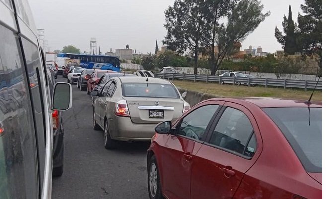 Familiares de joven desaparecido bloquean la México-Pachuca #VIDEOS