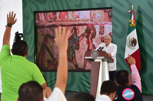 Feminismo y ecologismo fueron creados como distractores para el saqueo: AMLO