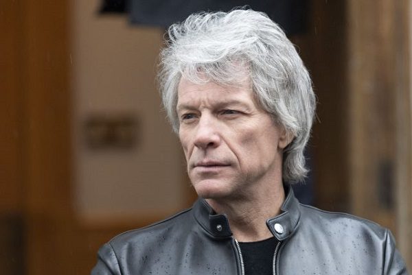 Bon Jovi da positivo a COVID-19 y cancela concierto en Miami