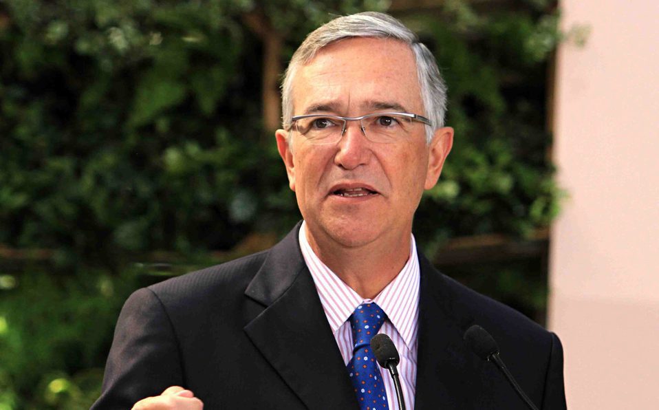 Ricardo Salinas anuncia sorteo de un millón de pesos por su cumpleaños