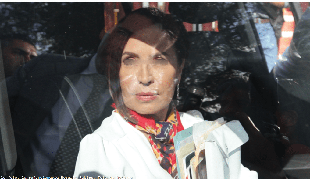 Rosario Robles es trasladada al Reclusorio Sur para audiencia