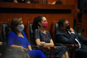 Sheinbaum critica machismo en toma de protesta de Evelyn Salgado
