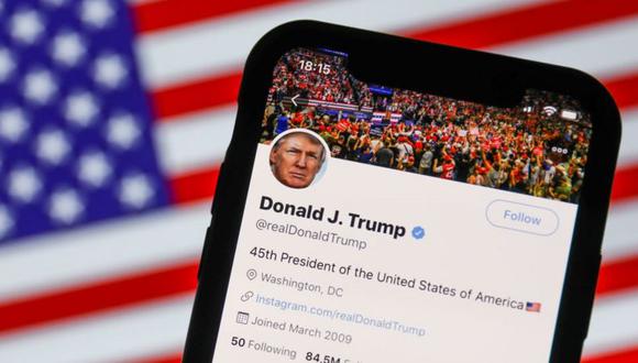 Trump exige a juez que Twitter le reactive su cuenta