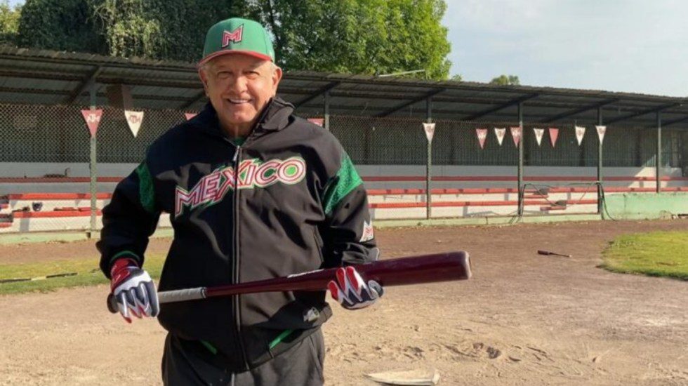 AMLO comparte quiniela para los Playoffs de las Grandes Ligas