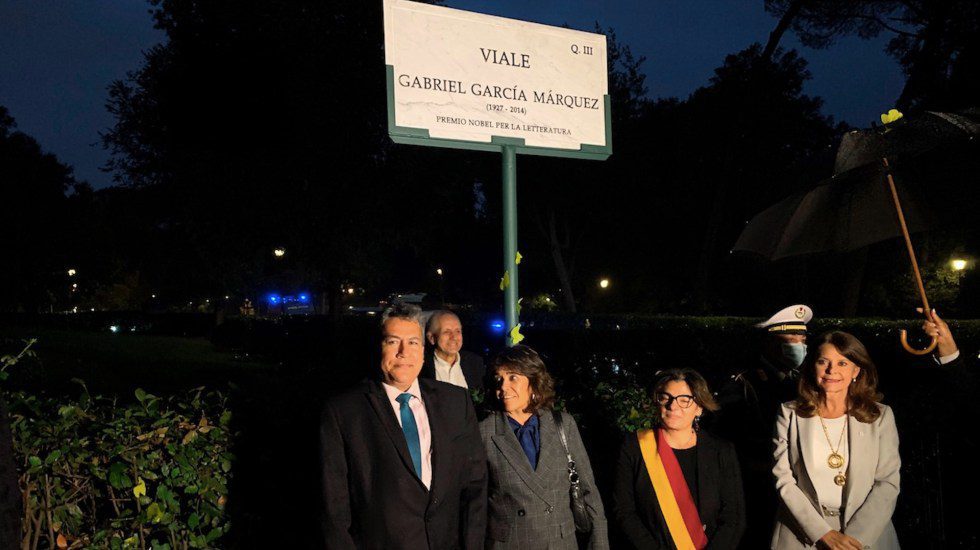 Inauguran calle “Gabriel García Márquez” en Roma