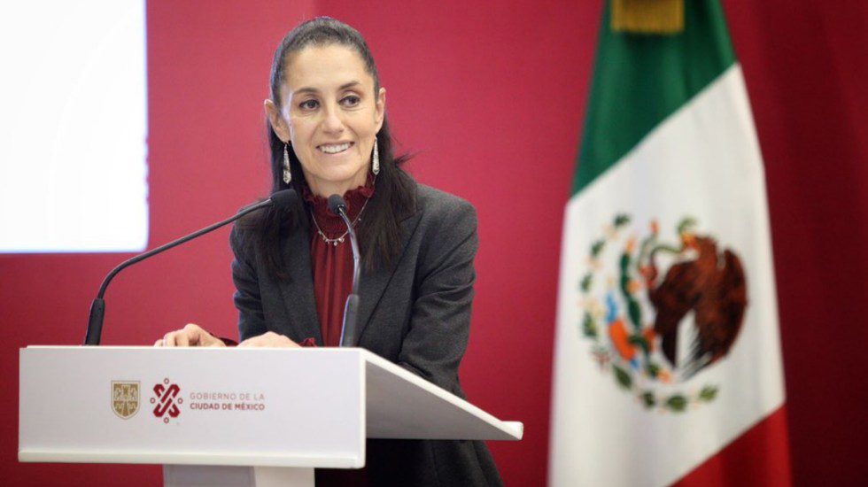 Sheinbaum les dice “hipócritas” a conservadores que defienden a la UNAM