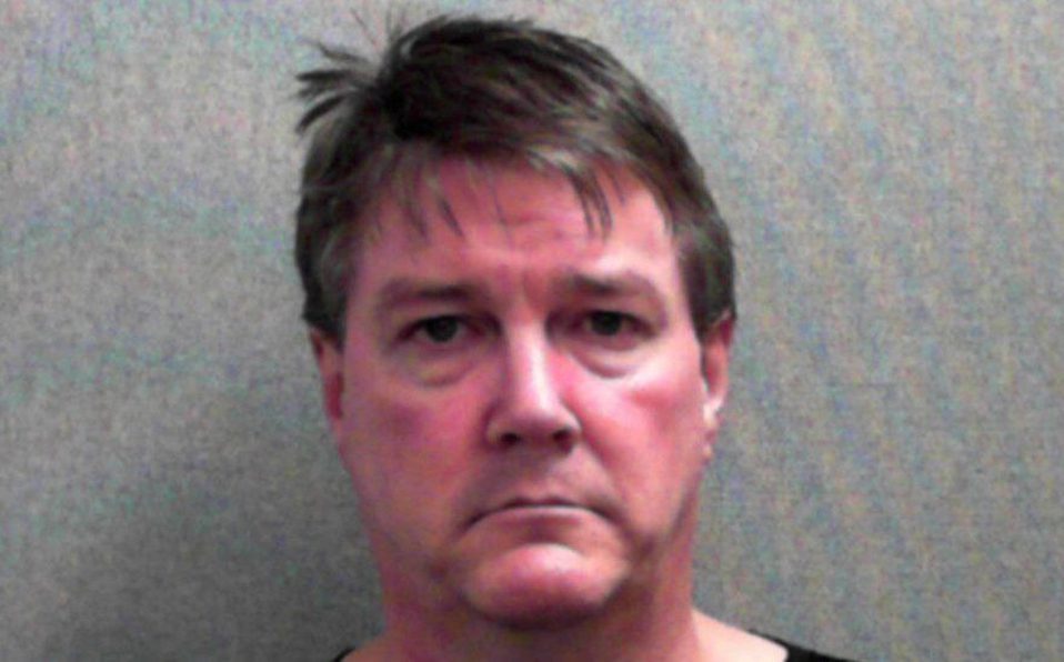 Hombre que fingió su propia muerte es sentenciado en EU