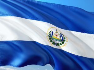 Tres millones de salvadoreños ya están usando la billetera Chivo