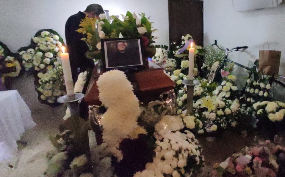 “Recibió un disparo y ahí terminó todo”, familiares y amigos despiden a joven asaltado