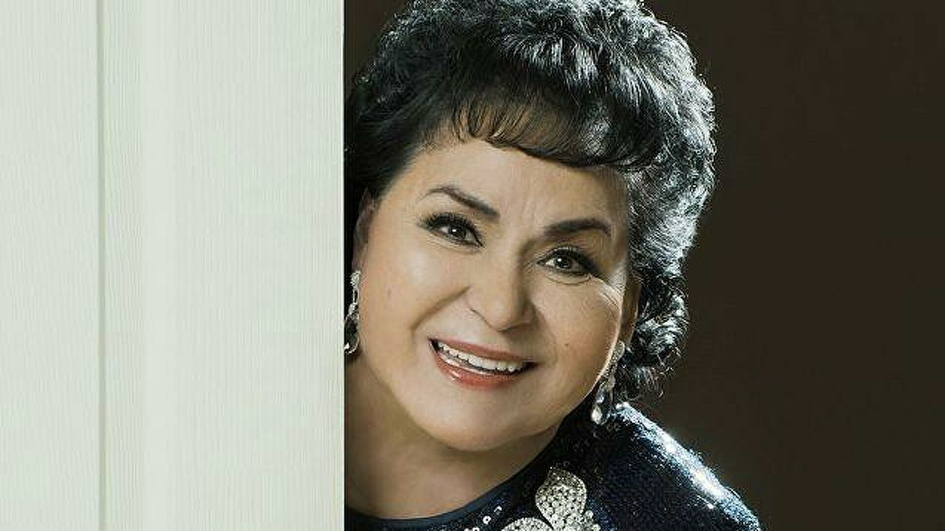 Reportan grave pero estable a Carmen Salinas; familia pide orar