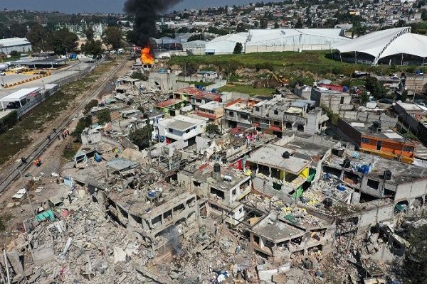 Sube a 15 la cifra de hospitalizados por explosión de ducto en Puebla