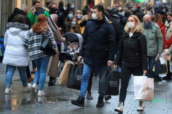 OMS alerta "preocupante" aumento de casos de Covid-19 en Europa