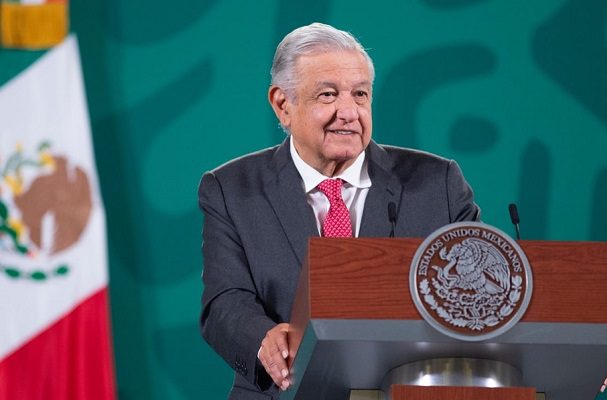 AMLO anuncia "blindaje" a obras prioritarias contra la privatización