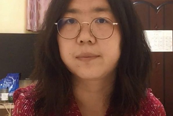 Reportan al borde la muerte a periodista china encarcelada por cobertura del Covid