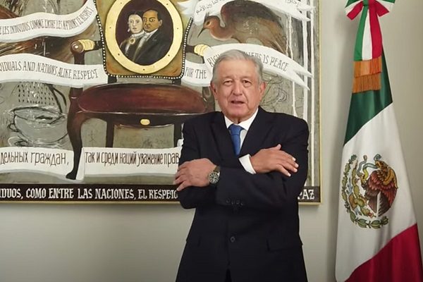 AMLO promete a migrantes mexicanos impulsar regularización en EE.UU.