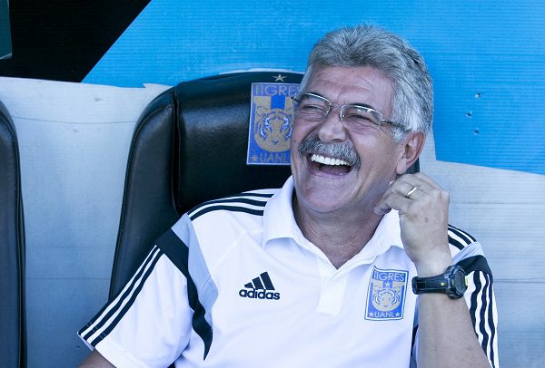 Tuca Ferretti se disculpa por comentarios considerados misóginos