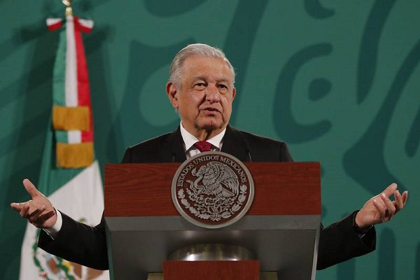 AMLO acusa a España de una “segunda conquista económica”