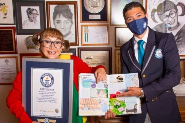 María Antonieta de las Nieves recibe premio Guinness por la 'La Chilindrina'