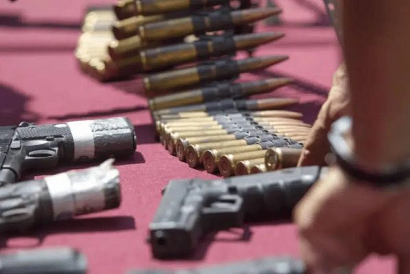 Estadounidense se declara culpable de tráfico de armas para cárteles mexicanos