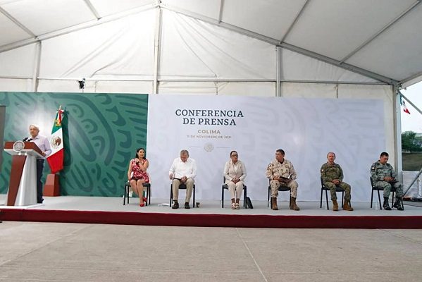 AMLO anuncia uso de recursos para mejorar puertos y aduanas