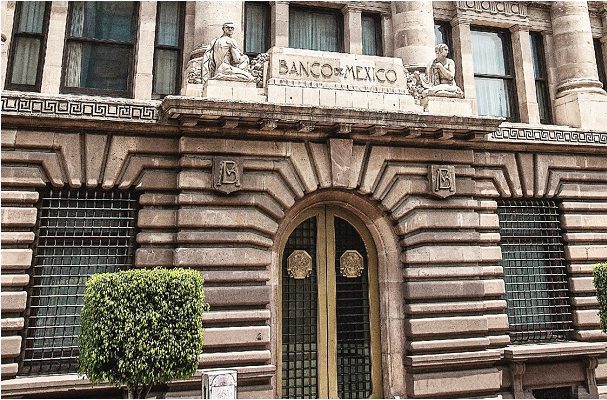 Banxico aumenta al 5.0% la tasa de interés y prevé 2021 con inflación de 6.8%