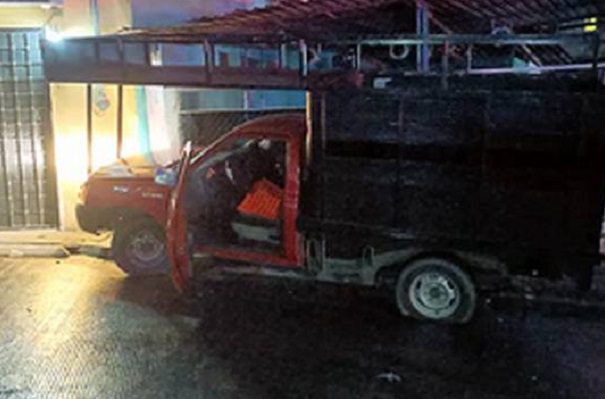 Reportan enfrentamientos entre civiles armados y militares en Acapulco