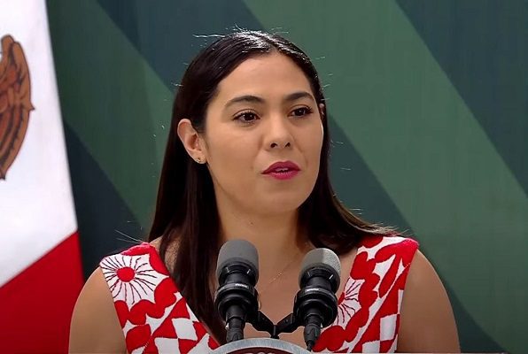 Indira Vizcaíno reconoce crisis de seguridad y financiera en Colima