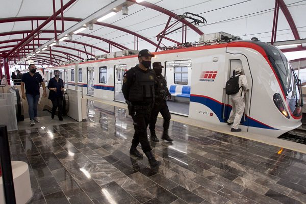 Destituyen al director de Metrorrey por presunta corrupción