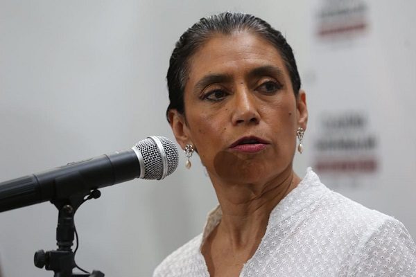 Comparece ante Congreso de CDMX la titular de Salud