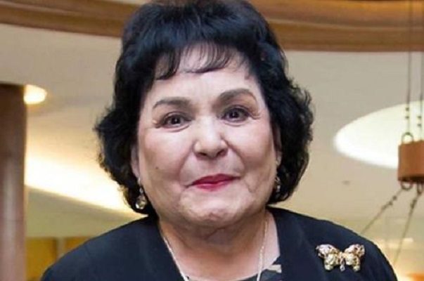 Carmen Salinas sigue en coma y tuvo "movimientos involuntarios"