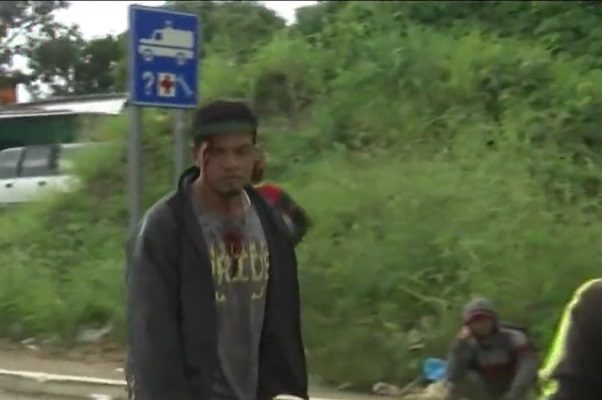Miembros de la caravana migrante son expulsados por robo y agresión
