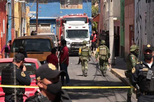 Continúa limpieza en la colonia Pensil tras explosión, informa Sheinbaum