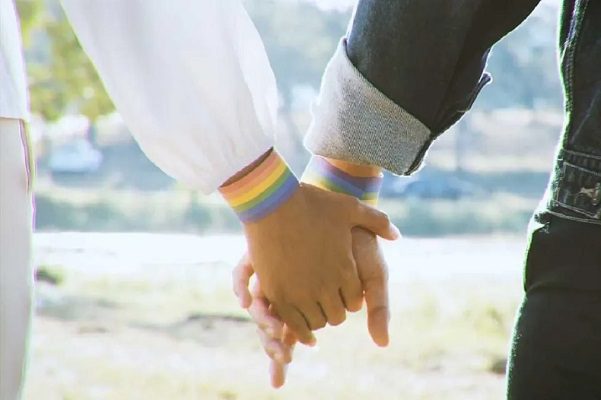 Mujeres interponen amparo para incluir a hombre en su matrimonio, en Durango