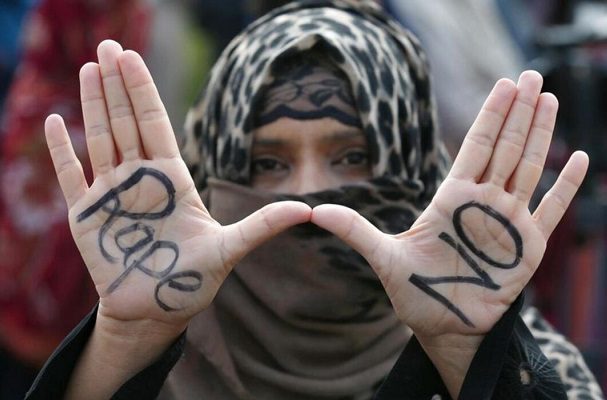 Pakistán aprueba ley de castración química para violadores