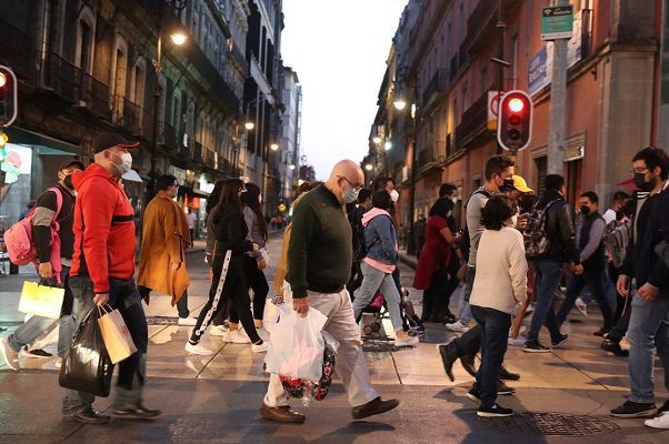 CDMX sigue en semáforo verde y con hospitalizaciones a la baja