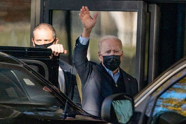 Joe Biden retoma funciones tras breve traspaso presidencial por colonoscopia