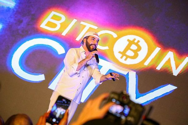 Nayib Bukele anuncia la construcción de una 'Ciudad Bitcoin'