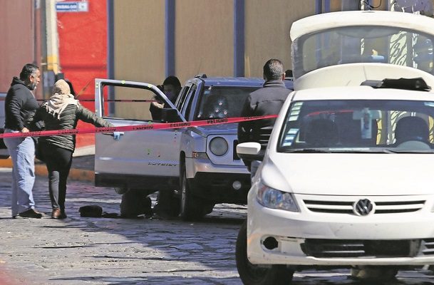 Agentes ministeriales tenían disparo en la cabeza, asegura fiscal de Puebla