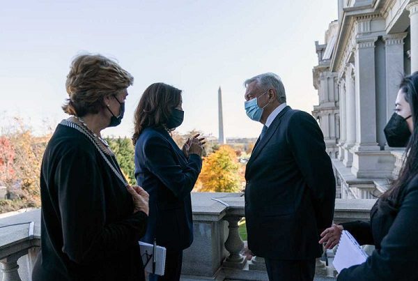 AMLO adelanta EE.UU. ayudará a conectar a Internet a todo México