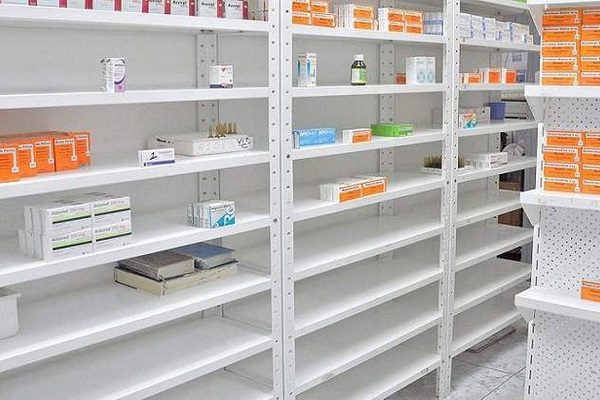 Ssa amaga con sancionar a quienes incumplan entrega de medicamentos