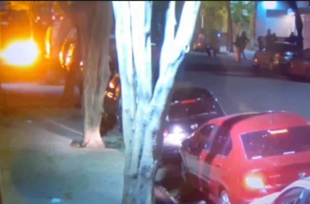 Atacan con bombas molotov la sede del diario argentino Clarín