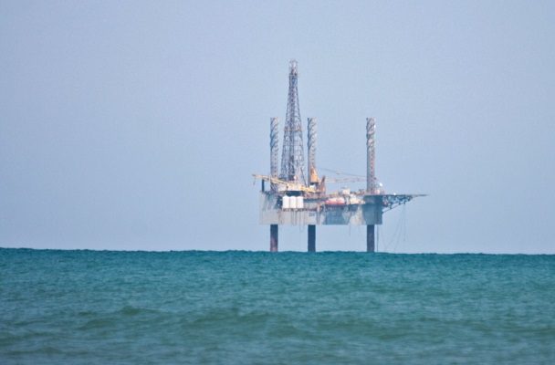 La petrolera rusa Lukoil halla yacimiento petrolero en Golfo de México
