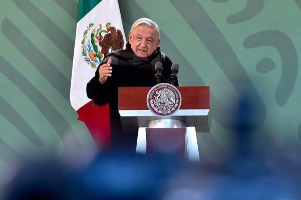 AMLO reitera que no se descarta aplicar tercera dosis a adultos mayores