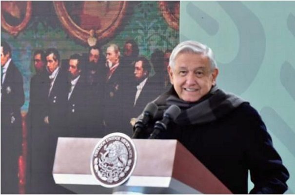 Ahora "soy Augusto (Pinochet)”, dice AMLO ante reclamos por acuerdo de obras