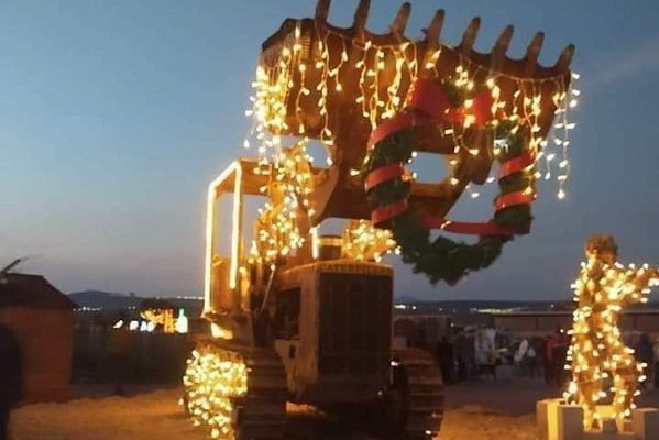 Parque navideño en Querétaro decepciona y desata lluvia de memes