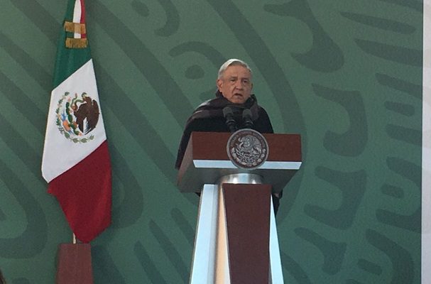 Compromiso con mujeres no es "pura hipocresía", asegura AMLO en 25N